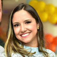 Lívia Apolinário