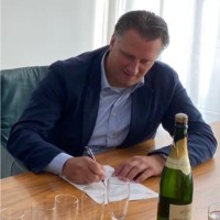 Edgar Van Schaik