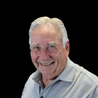 Derek Elliott