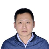 梁红伟