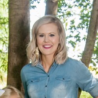 Julie Rhetts