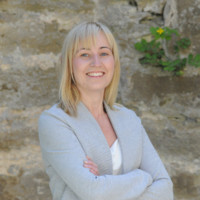 Yvonne Auerbach