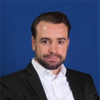 Andre L P Romano