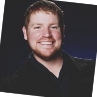 Steven Elliott