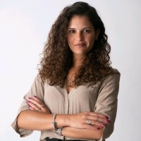 Cláudia de Brito Oliveira