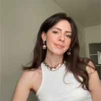 Victoria P.