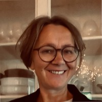 Josien Elzenaar