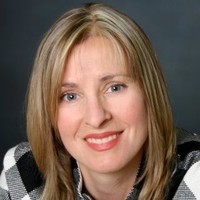 Kristi Lowe