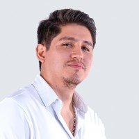 Alexander Luza Dueñas