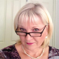 Lana Scholes