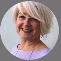 Lynn Thorne