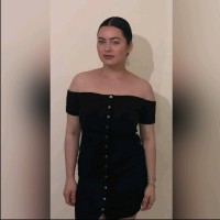 Chloe E