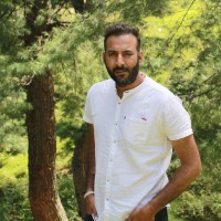 Naveed Khan