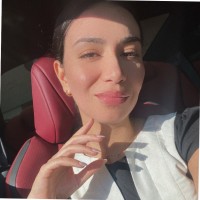 Yasmine H.