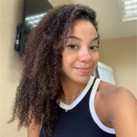Laura Gomes