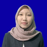 Meinggi Andari