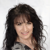 Nicole Gerhold