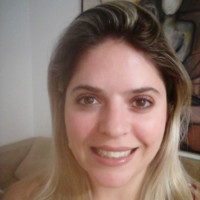 DENISE MOREIRA. P.