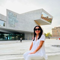 Güliz Özbek Collini