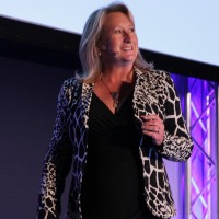 Lesley Everett - Executive Branding Consultant