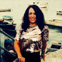 Lucy Etches