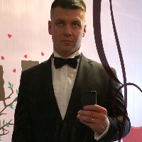 Олег Антипенко