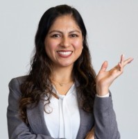 Hellen Solis