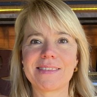 Andrea Bartos