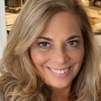 Francine Karamian