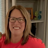 Jennifer Minchau, Mba