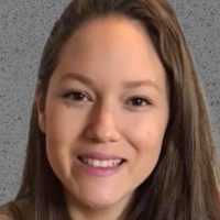 Aleida Paulina Dragustinovis Bear