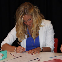 Sharon Schierbeek