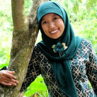 Etty Rahmawati