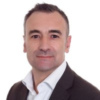 Stephane Croz, Mrics