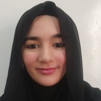 Zineb E.