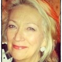Melinda Dee