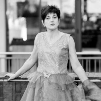 Maureen Thomas