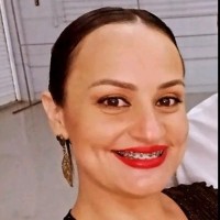 Débora Damazio Alves