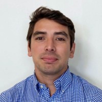 Víctor González R.