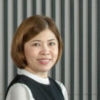 Sheila Tan, Des