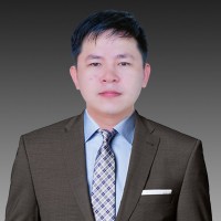 QUANG TRẦN