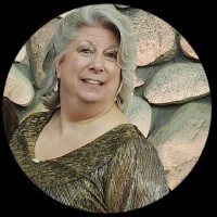 Linda Davenport