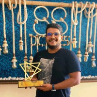 Vishwambhar (Mandar) Bhogle