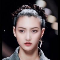 陈函君
