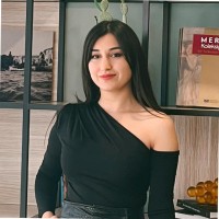 Büşra Bayar
