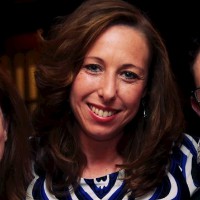 Nicole Ostrow Signora