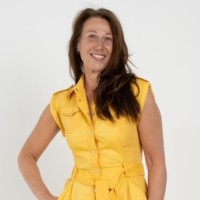 Kerstin J. Marschhausen