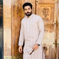 Naveen K V