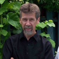 Robert D Snook