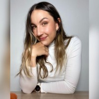 Cristina L. Esquivelzeta